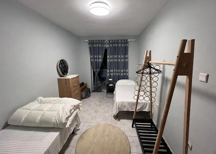 Kevin's 3 Bedroom Apartmán Tirana